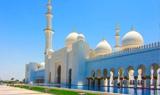 Tales of Dubai and Abu Dhabi city tours from Dubai