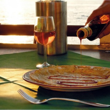 Pancake Cruise on the IJ River