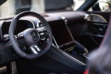 Conduzir um Mercedes AMG GT 63 3 voltas + 1 volta em co-piloto