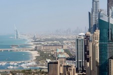 Vision 22-min helicopter tour of Dubai